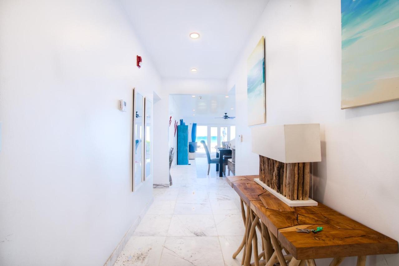 ناسو Caprice 9 - Oceanfront Villa - Gated Community With Pool المظهر الخارجي الصورة