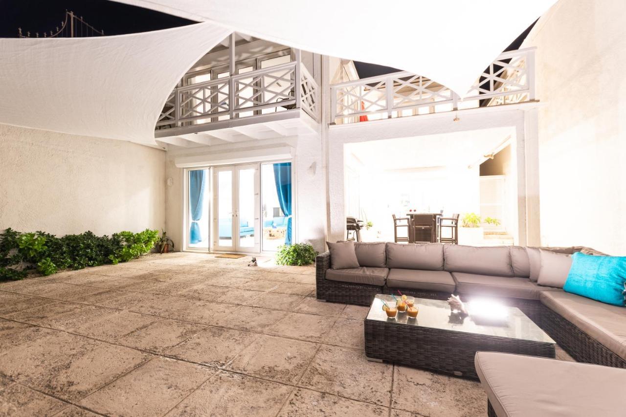 ناسو Caprice 9 - Oceanfront Villa - Gated Community With Pool المظهر الخارجي الصورة
